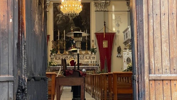 Chiesa di Corleone, incendio doloso