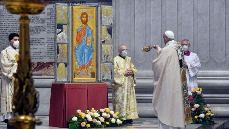 Tafakari ya Neno la Mungu, Jumapili 3 ya Kipindi cha Pasaka: Kristo Yesu amefufuka kweli kweli na walioshuhudia kufufuka kwake ni: wanawake, Simon Petro na mwanafunzi yule mwingine pamoja na wafuasi wa Emau.