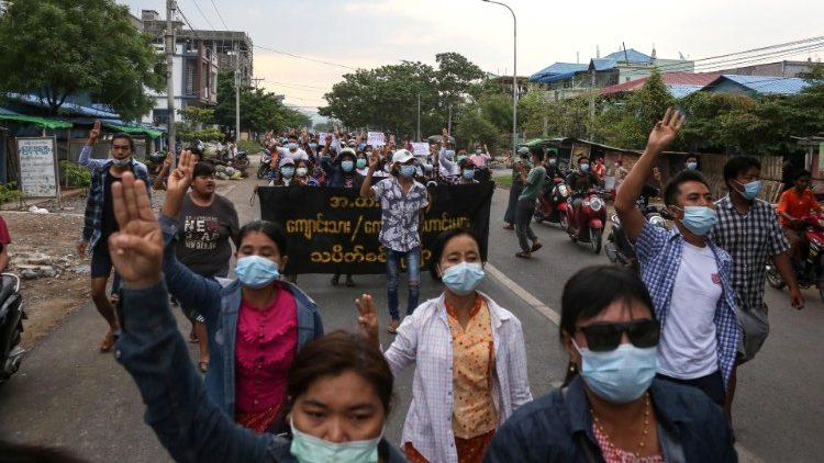 Demonstration gegen das Regime in Mandalay
