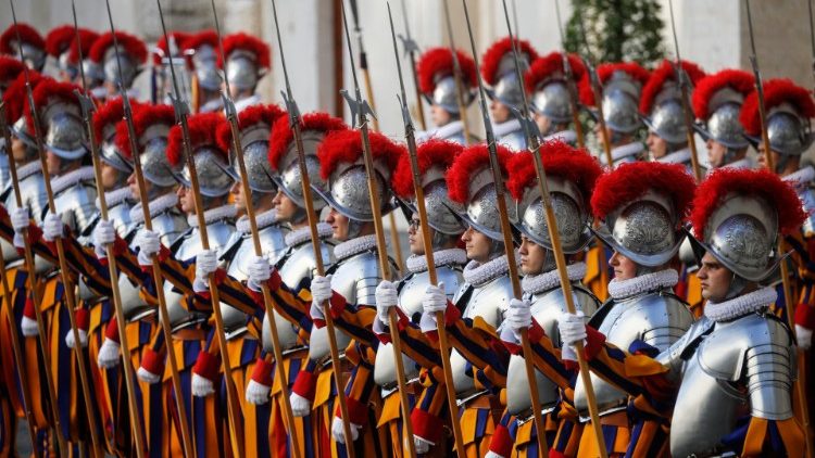 Mama Kanisa analo jukumu la kuinjilisha na kutamadunisha.