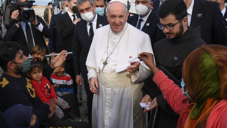 Franziskus am Sonntag bei Flüchtlingen auf Lesbos
