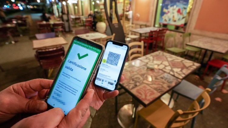 Obligatoriedad del Green pass reforzado en Italia