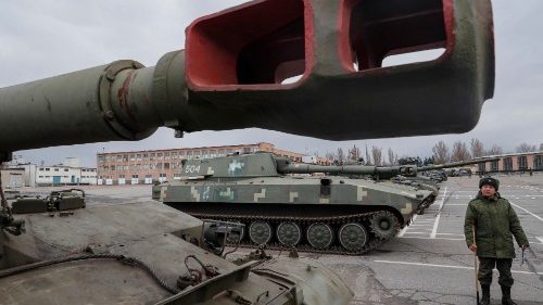 Guerra in Ucraina, gli italiani sono divisi sull'invio di armi