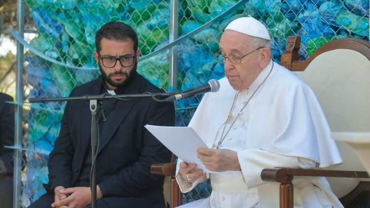 Francisco pronuncia su discurso