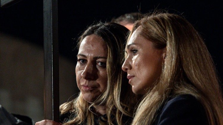 Kashfa ya Fumbo la Msalaba iliwakatisha tamaa Mitume wa Kristo Yesu.