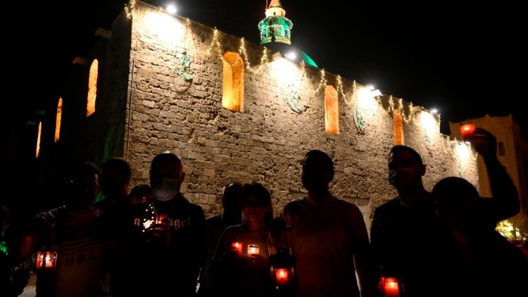 Lebanon inapitia kipindi kigumu katika historia ya maisha yake.