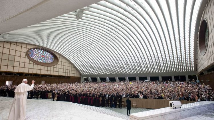 Ferenc pápa köszönti a népes szlovák zarándoklatot 