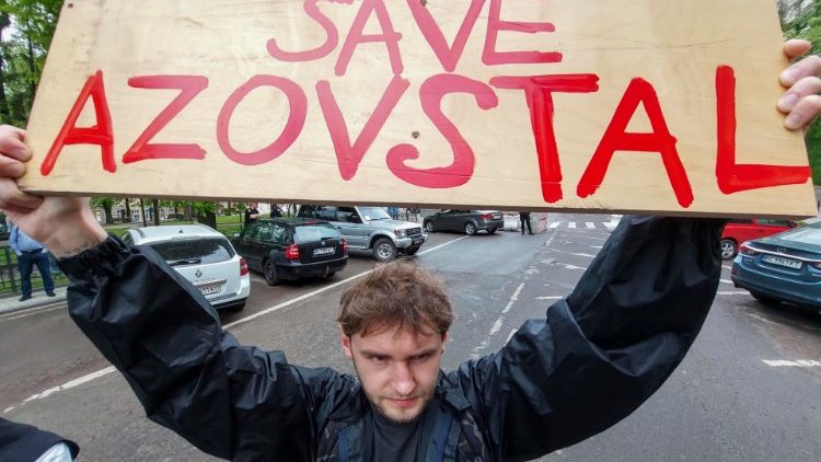 Metropolita Onufry do Putina: pozwól ewakuować ukraińskich żołnierzy z Mariupola