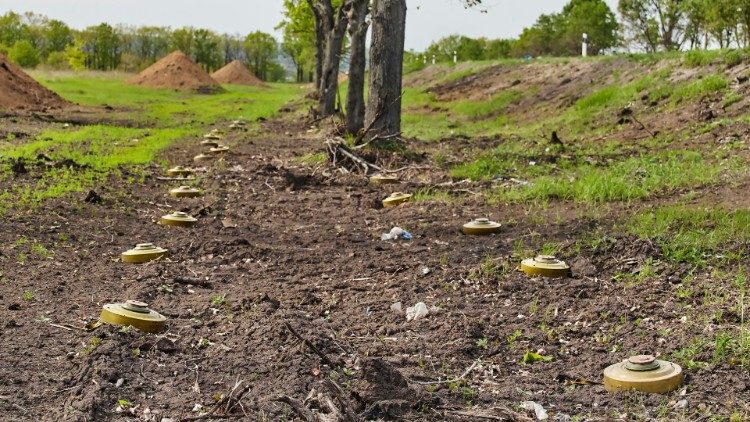 Campo minado en las afueras de Kkarkiv, en Ucrania.