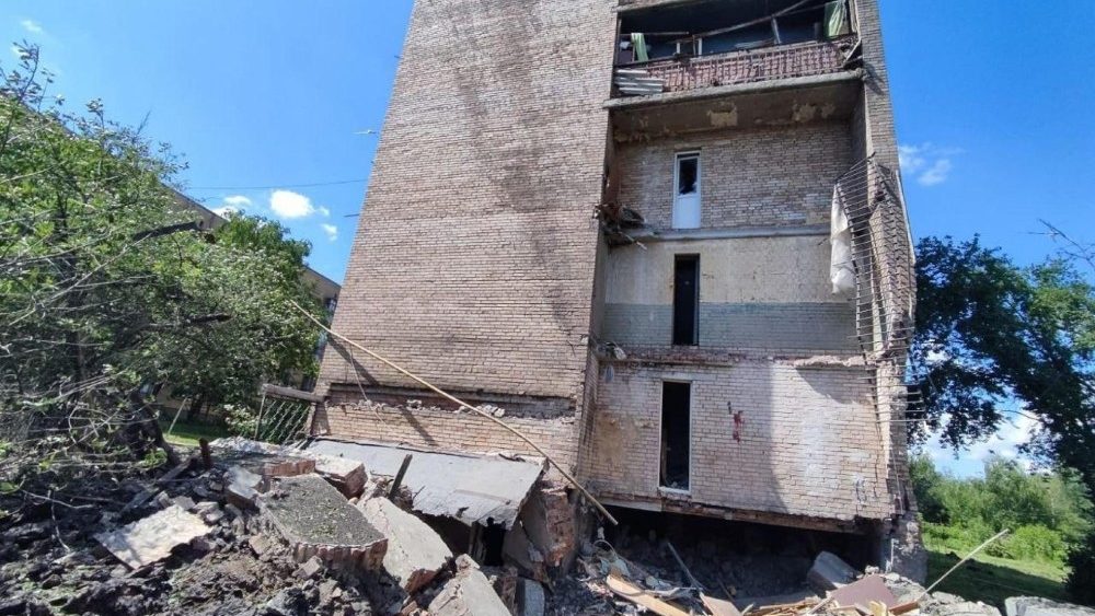 Un edificio destruido por los bombardeos en Ucrania