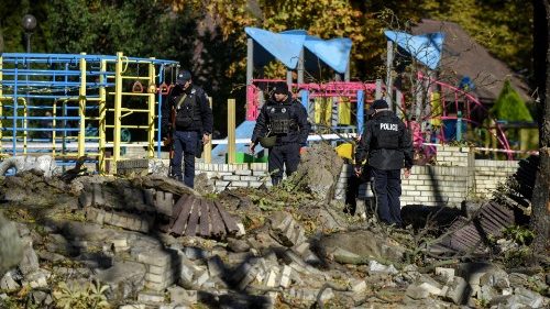 Nuntius in der Ukraine: „An den Krieg gewöhnt, Umkehr der Herzen nötig“