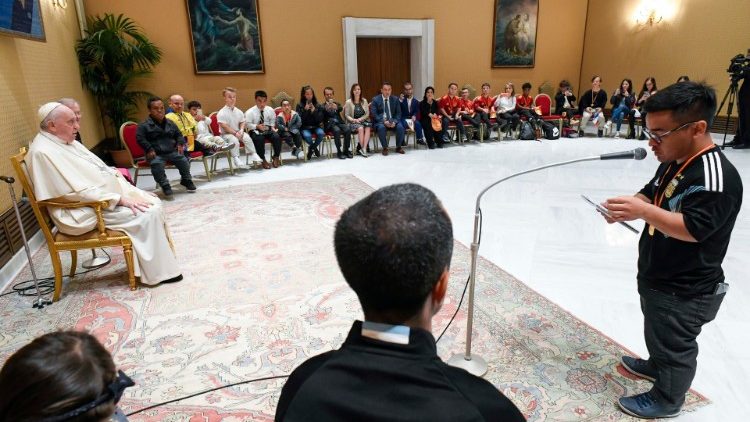 Argentyńscy piłkarze niskiego wzrostu odwiedzili Papieża