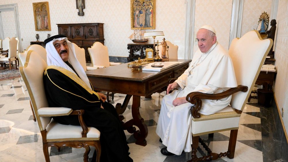 Pápež s veľvyslancom Bahrajnu