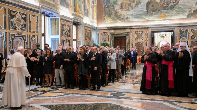 Papież do watykańskich mediów: komunikacja ma być dwukierunkowa, 12 listopada 2022