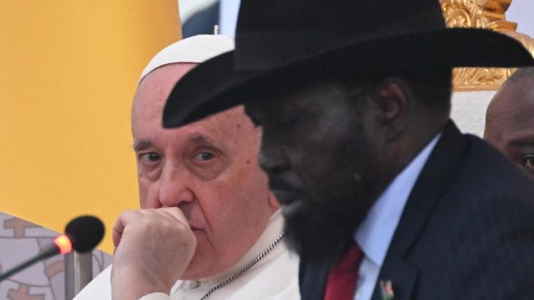 Salva Kiir and Pope Francis at Meeting with Authorities in Juba