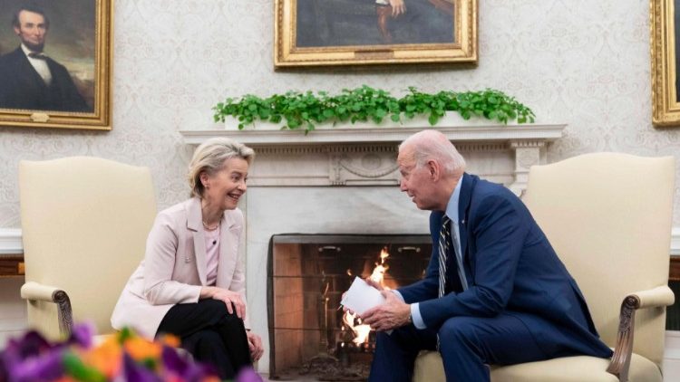 Casa Bianca: colloquio Biden Van der Leyen sull'Ucraina