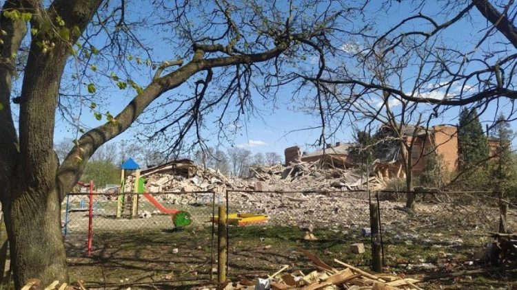 Skutki rosyjskich bombardowań na obiekty cywilne