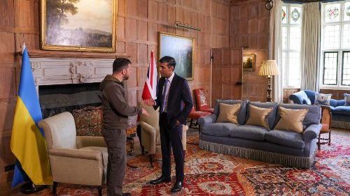 Zelensky a Londra, Sunak conferma il sostegno all'Ucraina