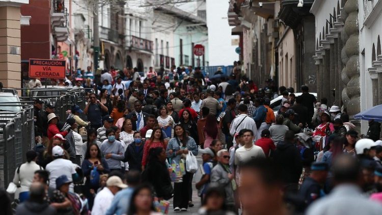 Aftermath of dissolution of Ecuador's Parliament	