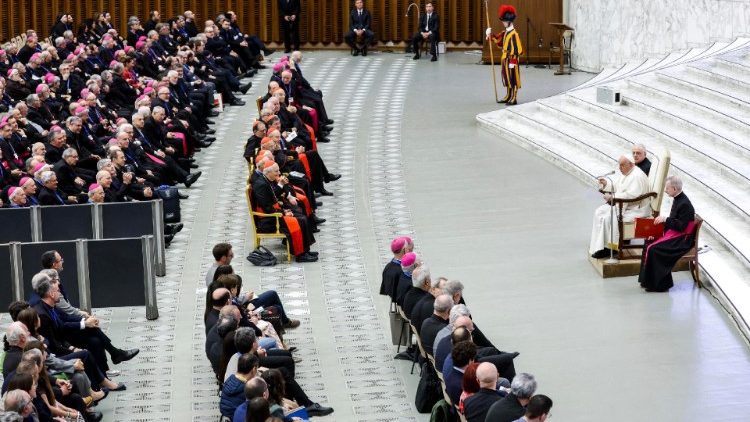 ĐTC gặp các Giám mục Ý vào cuối Đại hội đồng lần thứ 77