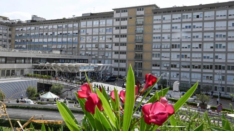 Рымская клініка імя Агасціна Джэмэлі