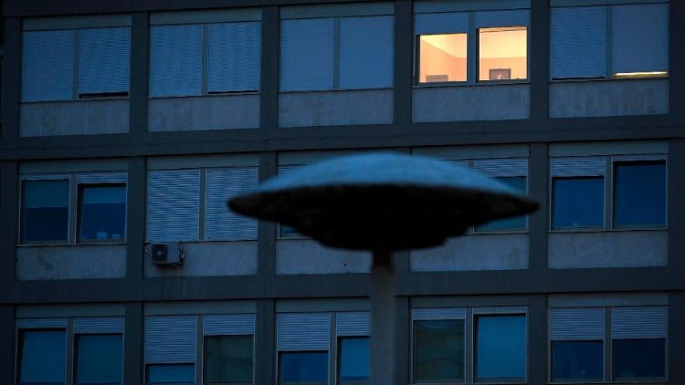 Vista da janela do quarto do Papa Francisco na Policlínica Gemelli, em Roma