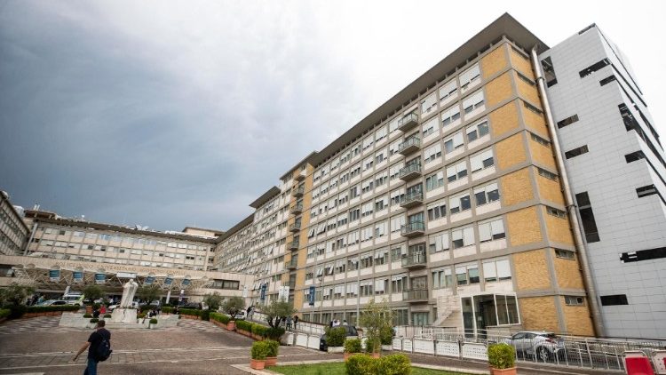 Клініка імя Агасціна Джэмэлі