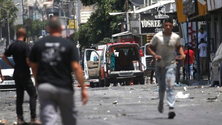 L'operazione militare israeliana nel campo di Jenin