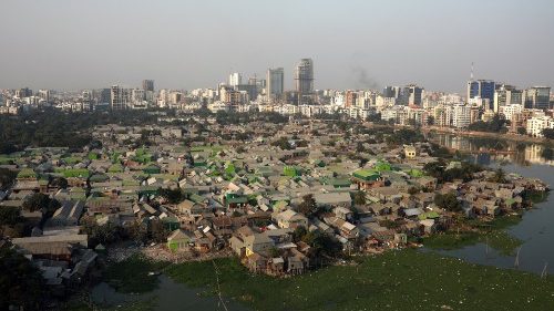 Bangladesch: Caritas muss viele Schulen schließen