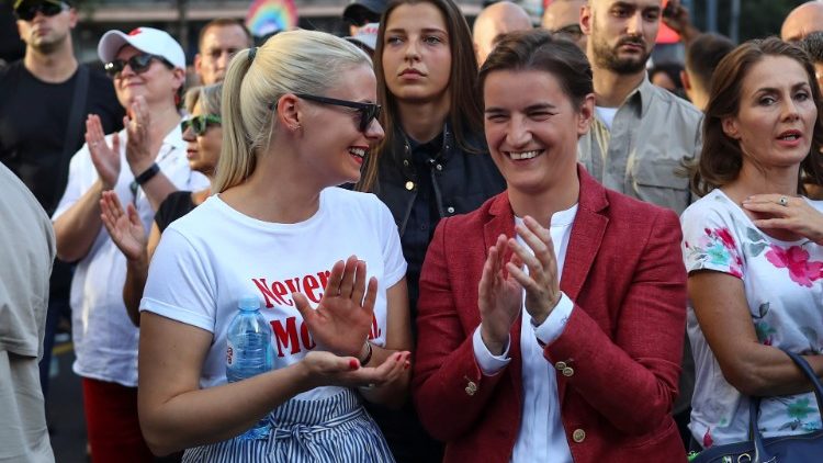 Francja: in vitro dla lesbijek, trzeba wyjść na ulicę