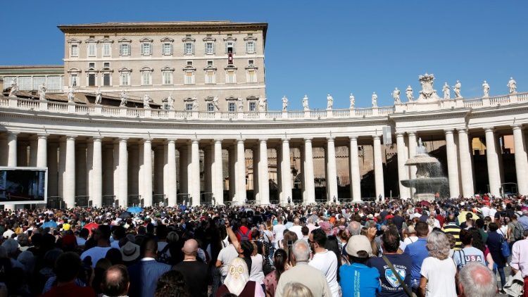 Hodočasnici na Trgu sv. Petra