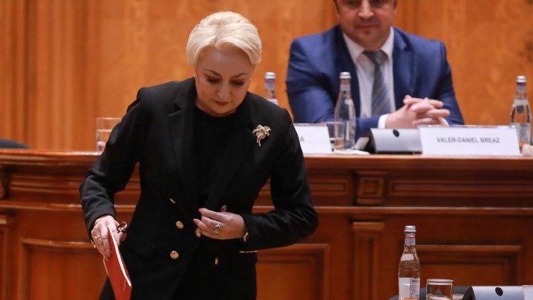 La sociale-démocrate Viorica Dancila renversée le 10 octobre par un vote de défiance.