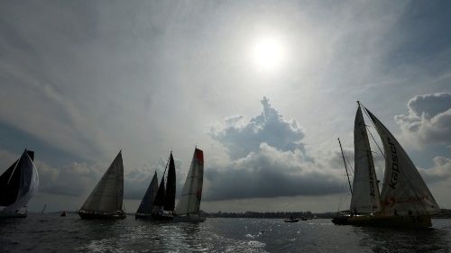 Scicluna: più solidarietà per il Mediterraneo. Il Papa a Malta ci darà speranza