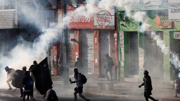 Violenze e proteste in Cile