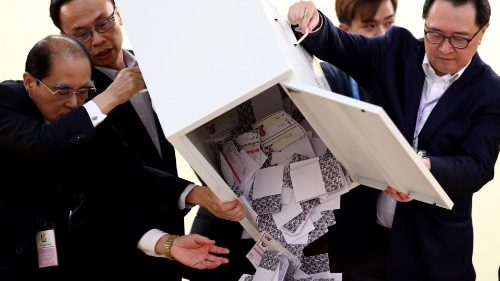 Hong Kong: Kardinal Tong ruft zum Dialog auf