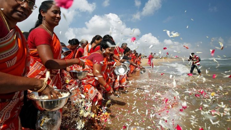 Il ricordo delle vittime a Chennai, India