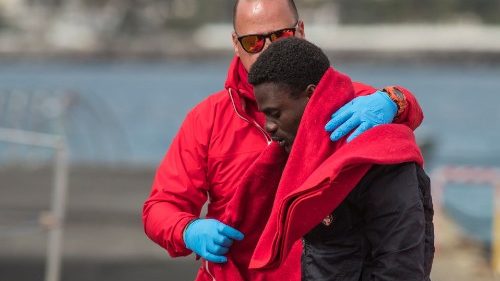 Da Lampedusa al Covid, il Papa e la sfida della fratellanza