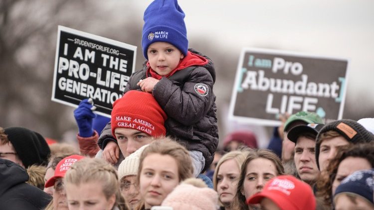 Nowa Zelandia: nowe prawo, które depenalizuje aborcję	
