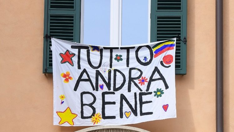 A certeza dos italianos de que "vai ficar tudo bem" expressa emfaixas penduradas em janelas em todo o país