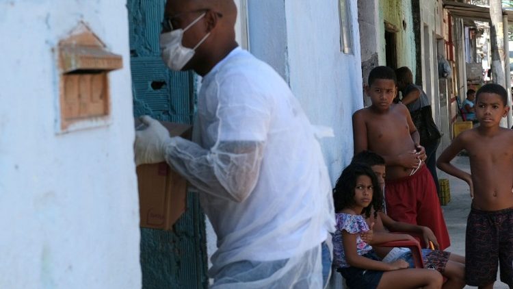 Pobres e moradores de rua devem receber apoio em abrigos da solidariedade