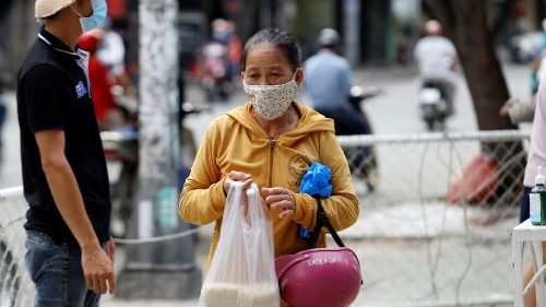 Arcebispo vietnamita pede aos católicos para ajudarem quem corre o risco de morrer de fome