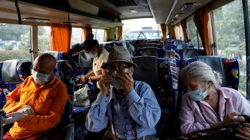 Covid19. India, i gesuiti in aiuto dei lavoratori giornalieri