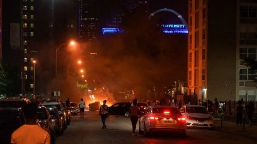 Stati Uniti, monsignor Gomez: razzismo tollerato troppo a lungo