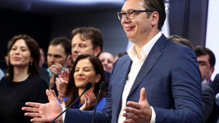 Le président serbe Aleksandar Vucic, lors de la victoire de son parti aux élections du 21 juin 2020. 