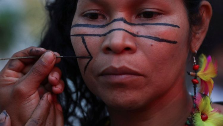 A esperança da Santa Sé é que “sejam gerados novos meios de vida e políticas internacionais, regionais e locais"