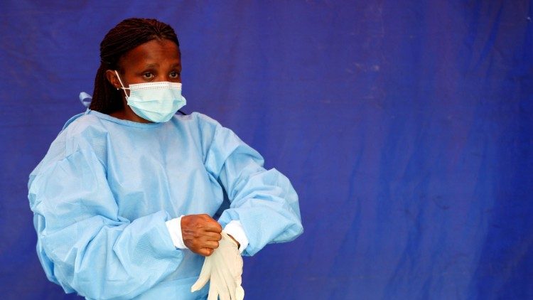 Südafrika im Gesundheitsnotstand: Krankenhäuser in Johannesburg können Menschen mit anderen lebensbedrohlichen Krankheiten außer COVID-19 teils nicht mehr behandeln