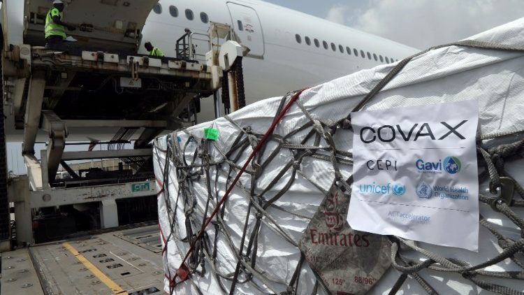 Cabo Verde recebe vacinas contra o virus Covid-19