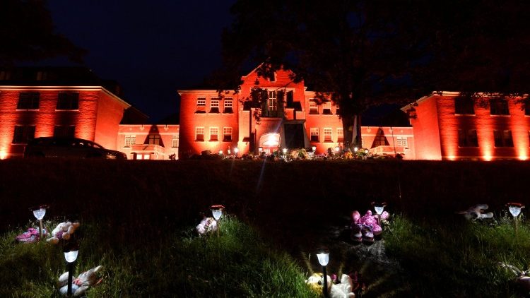 加拿大坎卢普斯印地安人寄宿学校