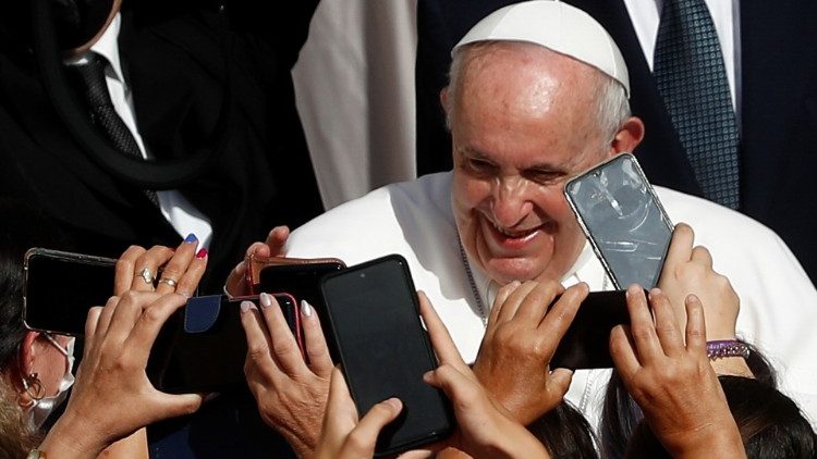 Il Papa durante l'udienza generale del 30 giugno, l'ultima prima della pausa estiva