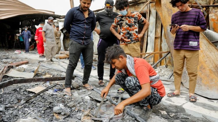 Fire at al-Hussain coronavirus hospital in Nassiriya, Iraq